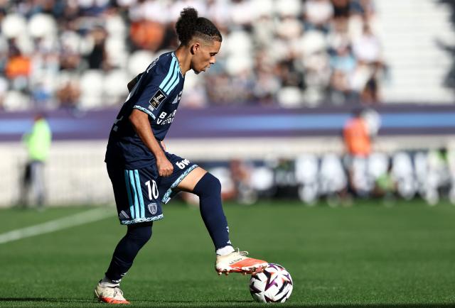 Paris FC's  French midfielder #10 Ilan Kebbal controls the ball during the French L1 football match between Paris FC and RC Strasbourg at Stade Jean Bouin in Paris on September 19, 2026. (Photo by FRANCK FIFE / AFP)
