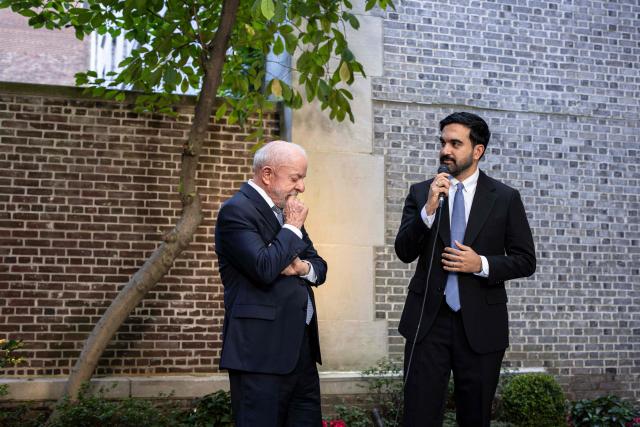 New York City Mayor Zohran Mamdani (R) speaks alongside Brazilian President Luiz Inácio Lula da Silva (L) to reporters after meeting with one another in New York on September 21, 2026. (Photo by Dave Sanders / POOL / AFP)