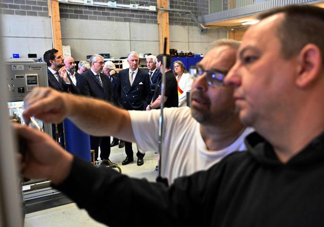 King Philippe - Filip of Belgium (C) visits the Forem Environment Competence Center in Jemappes, September 22, 2026. The center specializes in training for careers in environmental and energy transition; it prepares job seekers, workers, and apprentices to meet the needs of the environmental, energy, sustainable renovation, circular economy, and resource management sectors. (Photo by ERIC LALMAND / Belga / AFP) / Belgium OUT