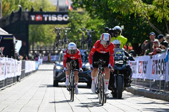 Canada's women's team competes in the mixed relay team time trial during the 2026 Union Cycliste Internationale (UCI) Road World Championships in Montreal, Quebec, on September 22, 2026. (Photo by Andrej Ivanov / AFP)