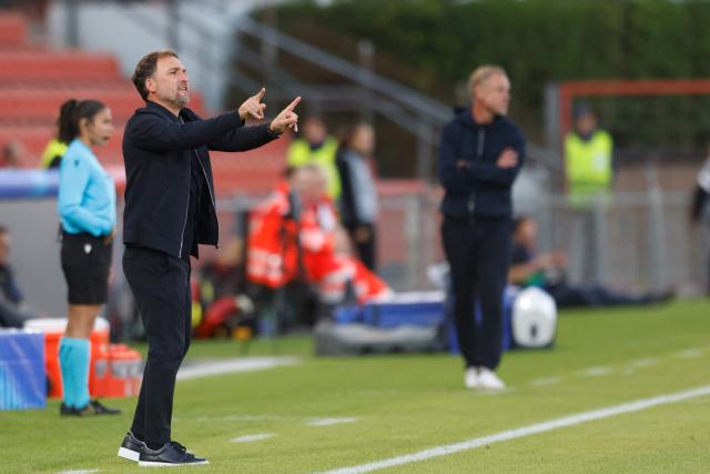 Bayern Munich's Spanish coach Jose Barcala reacts during the UEFA Women's Champions League first round day 1 football match between Bayern Munich and Manchester City in Munich, southern Germany, on September 22, 2026. (Photo by Michaela STACHE / AFP)