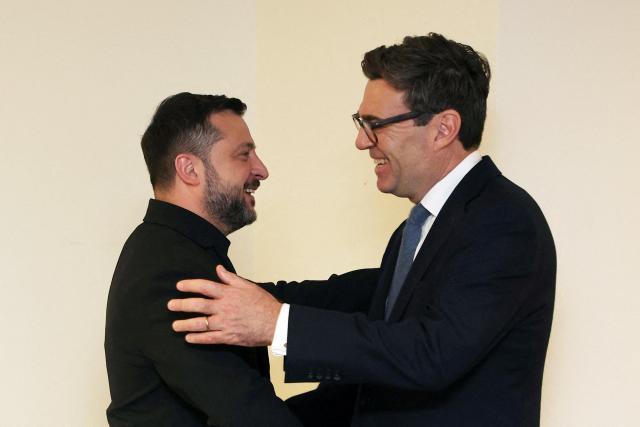 Britain's Prime Minister Andy Burnham (R) meets with Ukrainian President Volodymyr Zelenskiy on the sidelines of the 81st United Nations General Assembly, in New York City, US, September 22, 2026. (Photo by Toby Melville / POOL / AFP)