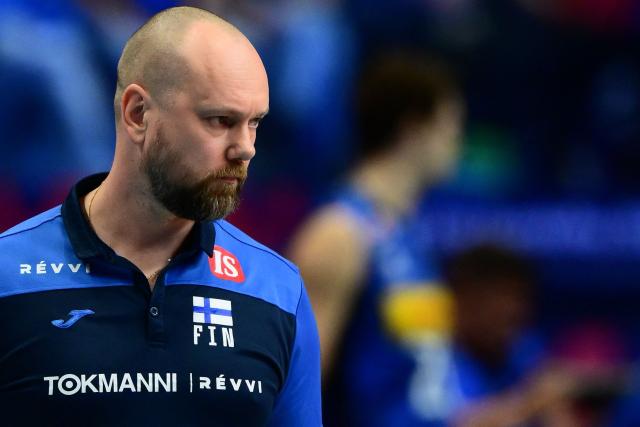Finland’s head coach Olli Kunnari looks on during the CEV EuroVolley 2026 men's quarterfinal volleyball match between Italy and Finland at the Palavela in Turin on September 23, 2026. (Photo by Marco BERTORELLO / AFP)