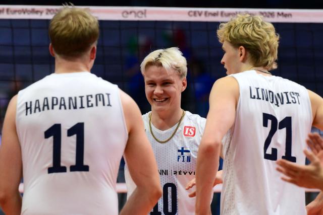 Finland’s Luka Marttila celebrates with teammates after winning the CEV EuroVolley 2026 men's quarterfinal volleyball match between Italy and Finland at the Palavela in Turin on September 23, 2026. (Photo by Marco BERTORELLO / AFP)