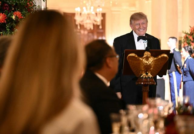 US President Donald Trump speaks during a state dinner for Chinese President Xi Jinping in the East Room of the White House in Washington, DC, on September 24, 2026. President Xi is on a State visit to the United States from September 23 to 25. (Photo by Brendan SMIALOWSKI / AFP)