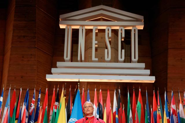 Pope Leo XIV delivers a speech during a visit at the UNESCO headquarters, in Paris on September 25, 2026 as part of his four days trip to France. (Photo by Thomas SAMSON / AFP)