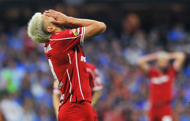 Toluca's Argentine midfielder #08 Nicolas Castro reacts during the Liga MX Apertura tournament football match between Cruz Azul and Toluca at the Banorte Stadium in Mexico City on September 26, 2026. (Photo by Victor CRUZ / AFP)