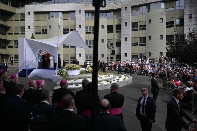 Pope Leo XIV speaks as he meets with support workers and service users of the structure Accueil Notre-Dame at the Shrine of our Lady of Lourdes, during his visit in Lourdes southwestern France, on September 27, 2026 on the third day of his trip to France. (Photo by Ed JONES / AFP)