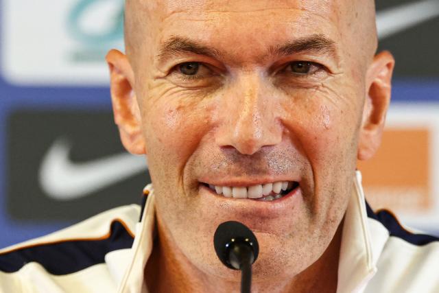 TOPSHOT - France's head coach Zinedine Zidane speaks during a press conference on the eve of the UEFA Nations League football match between Belgium and France at King Baudouin Stadium in Brussels on September 27, 2026. (Photo by FRANCK FIFE / AFP)
