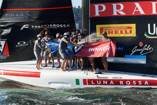Challenger Italy's Luna Rossa 1 Principal Team celebrates after winning the the final match of the Louis Vuitton 38th America's Cup Preliminary race event in Naples, on September 27, 2026. (Photo by ELIANO IMPERATO and Eliano Imperato / AFP)
