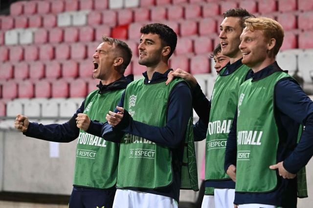 Republic of Ireland's substitute players celebrate the 0-3 during the UEFA Nations League Group B3 between Israel and Republic of Ireland in Debrecen, Hungary on September 27, 2026. (Photo by Attila KISBENEDEK / AFP)
