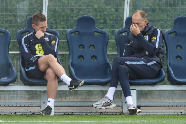 England's German head coach Thomas Tuchel (R) waits for the start of a training session at Tottenham Hotspur's training ground in Enfield, north London on September 28, 2026, on the eve of their UEFA Nations League group stage football match against the Czech Republic. (Photo by Adrian Dennis / AFP)