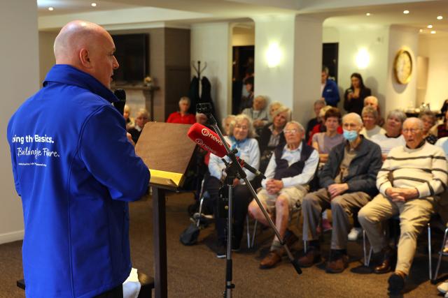 New Zealand Prime Minister Christopher Luxon (L) speaks at the Bob Scott Retirement Village in Lower Hutt near Wellington during a general election campaign event on September 29, 2026. New Zealanders are due to vote in the general election on November 7, 2026. (Photo by Ben STRANG / AFP)