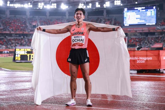 Japan's Ko Ochiai celebrates winning the men's 800m final during the 2026 Asian Games at Nagoya City Mizuho Park Athletic Stadium in Nagoya, Aichi Prefecture on September 29, 2026. (Photo by DAVID GRAY / AFP)