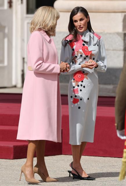 Queen Letizia welcomes French President's wife Brigitte Macron during an official ceremony upon their arrival at Madrid's Royal Palace on September 29, 2026. French President Emmanuel Macron is on a two-day official visit in Spain. (Photo by Thomas COEX / POOL / AFP)