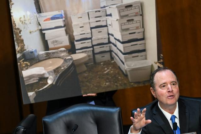 US Senator Adam Schiff, Democrat from California, speaks alongside a photograph of classified documents in a bathroom at Mar-a-Lago, as former US Special Counsel Jack Smith testifies during a Senate Judiciary Committee hearing on Capitol Hill in Washington, DC, on September 29, 2026. The committee is holding the hearing to question Smith about the investigations that led to Donald Trump being charged with conspiring to overturn the 2020 election and obstruct the peaceful transfer of power, and with unlawfully retaining classified documents while blocking efforts to recover them. (Photo by SAUL LOEB / AFP)