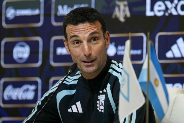 Argentina's football team coach Lionel Scaloni speaks during a press conference at the Argentine Football Association (AFA) training camp in Ezeiza, Buenos Aires Province, on September 29, 2026, ahead of the friendly matches against Bolivia, Burkina Faso, and Benin. (Photo by JUAN MABROMATA / AFP)