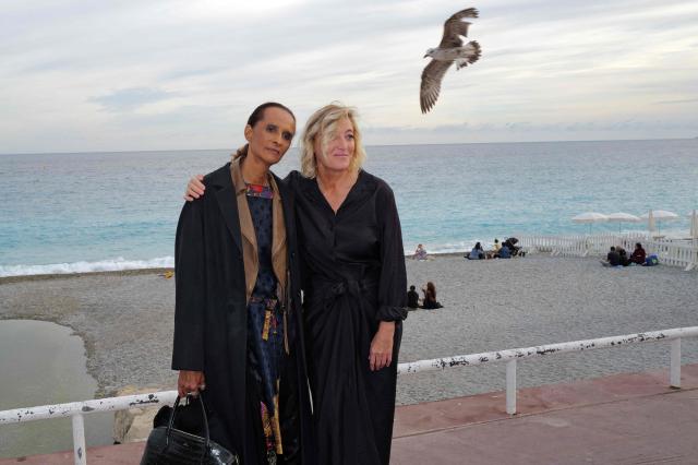 Italian-French actress and filmmaker Valeria Bruni Tedeschi and French actress, screenwriter, director and novelist Karine Silla pose during a photocall for "Un jeu dangereux" (A dangerous game) movie at the Cineroman film festival in Nice, southeastern France on September 29, 2026. (Photo by Valery HACHE / AFP)