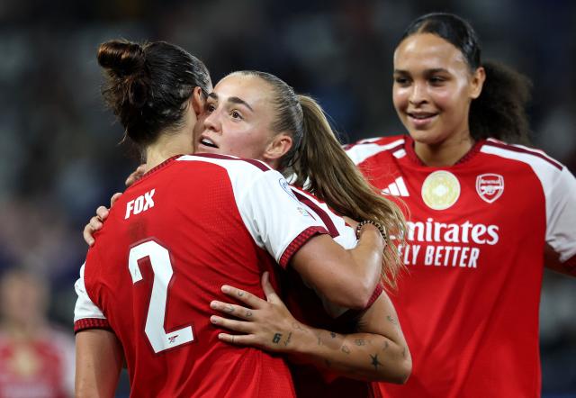 Arsenal's English midfielder #04 Georgia Stanway (C) celebrates scoring her team's second goal during the UEFA Women's Champions League league phase Matchday 2 football match between Paris FC and Arsenal WFC at the Jean-Bouin Stadium in Paris on September 30, 2026. (Photo by FRANCK FIFE / AFP)