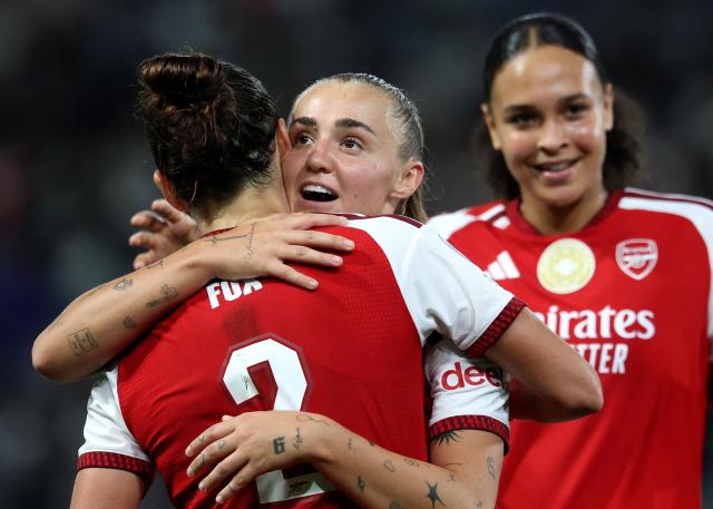 Arsenal's English midfielder #04 Georgia Stanway (C) celebrates scoring her team's second goal during the UEFA Women's Champions League league phase Matchday 2 football match between Paris FC and Arsenal WFC at the Jean-Bouin Stadium in Paris on September 30, 2026. (Photo by FRANCK FIFE / AFP)
