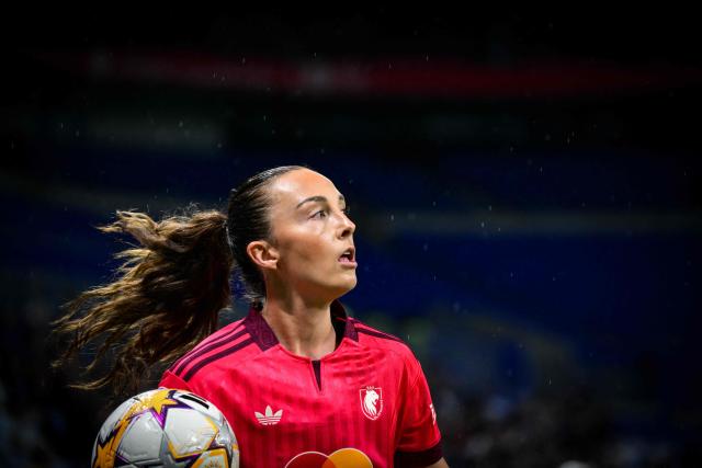 Lyon's Scottish midfielder #23 Caroline Weir holds the ball during the UEFA Women's Champions League - League phase, Matchday 2 - football match between OL Lyonnes and Chelsea FC Women at the Parc Olympique Lyonnais stadium in Decines-Charpieu, central-eastern France, on September 30, 2026. (Photo by OLIVIER CHASSIGNOLE / AFP)