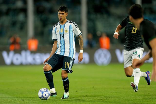 Argentina's midfielder #14 Exequiel Palacios passes the ball during the international friendly football match between Argentina and Bolivia at Mario Alberto Kempes Stadium in Cordoba, Argentina, on September 30, 2026. (Photo by Diego Lima / AFP)