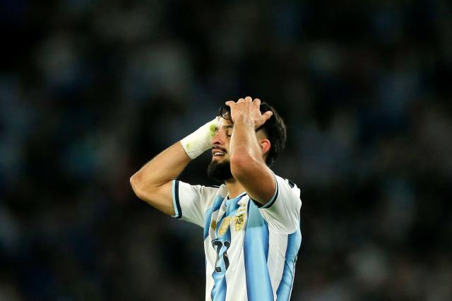 Argentina's forward #21 Jose Manuel Lopez celebrates after scoring his team's fourth goal during the international friendly football match between Argentina and Bolivia at Mario Alberto Kempes Stadium in Cordoba, Argentina, on September 30, 2026. (Photo by Diego Lima / AFP)