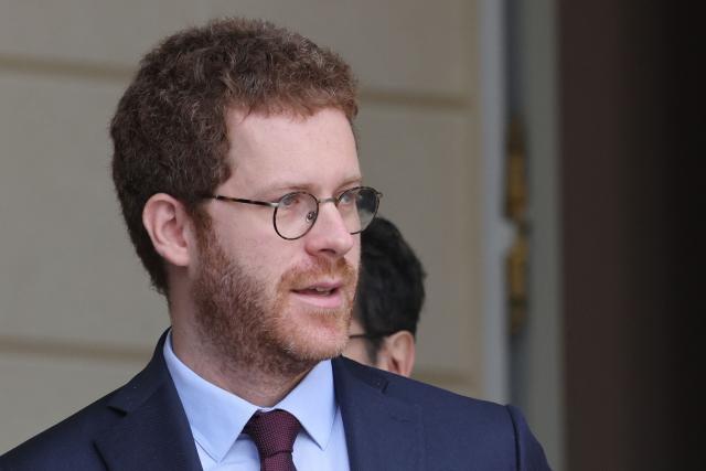France’s junior Minister for Public Accounts David Amiel leaves after the weekly cabinet meeting (Conseil des ministres) during which the 2027 state draft budget (PLF) and social security financing bill (PLFSS) for 2027 were presented, at the Elysee Palace in Paris, on October 1, 2026. (Photo by Ludovic MARIN / AFP)