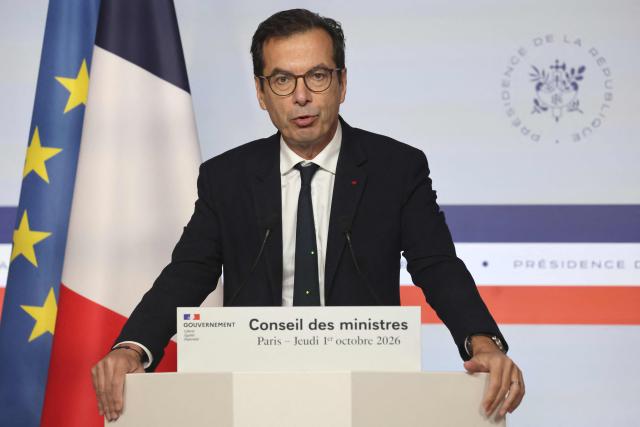 France's Labour Minister Jean-Pierre Farandou delivers a speech during a press conference following the weekly cabinet meeting (Conseil des ministres) during which the 2027 state draft budget (PLF) and social security financing bill (PLFSS) for 2027 were presented, in Paris, on October 1, 2026. (Photo by Ludovic MARIN / AFP)