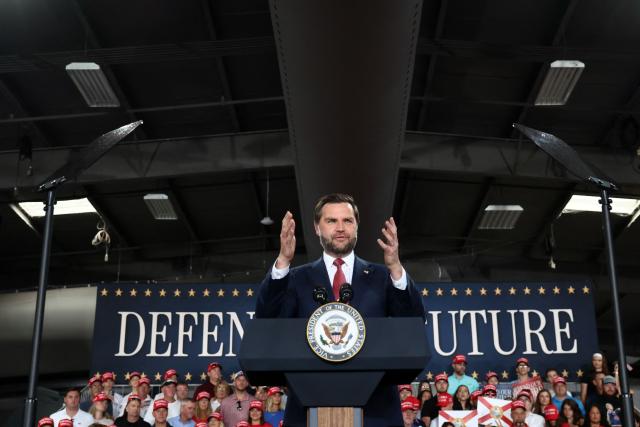 US Vice President JD Vance speaks during a campaign rally in support of Republican gubernatorial candidate Byron Donalds in Lakeland, Florida, on October 1, 2026. (Photo by Kevin Lamarque / POOL / AFP)