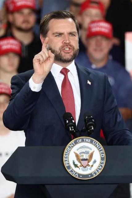 US Vice President JD Vance speaks during a campaign rally in support of Republican gubernatorial candidate Byron Donalds in Lakeland, Florida, on October 1, 2026. (Photo by Kevin Lamarque / POOL / AFP)