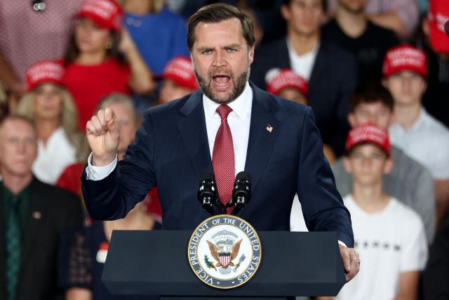 US Vice President JD Vance speaks during a campaign rally in support of Republican gubernatorial candidate Byron Donalds in Lakeland, Florida, on October 1, 2026. (Photo by Kevin Lamarque / POOL / AFP)