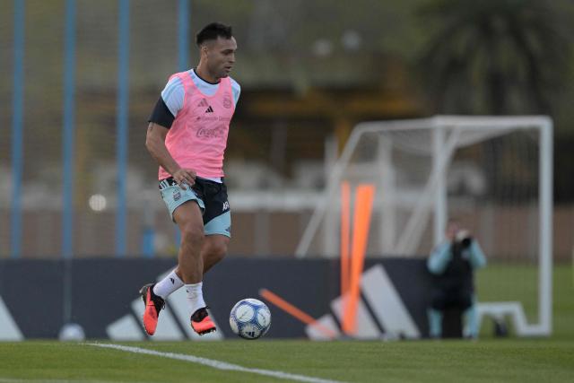 Argentina's forward Lautaro Martinez controls the ball during a football training session as forward Julian Alvarez looks on in the background at the Argentine Football Association (AFA) training camp in Ezeiza, Buenos Aires Province, on October 2, 2026, ahead of the friendly matches against Burkina Faso and Benin. (Photo by JUAN MABROMATA / AFP)
