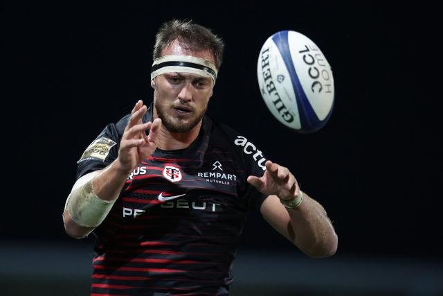 Toulouse's French number eight Alexandre Roumat grabs the ball in a line out during the French Top14 rugby union match between Castres Olympique and Stade Toulousain at Stade Pierre Fabre in Castres, southwestern France, on October 3, 2026. (Photo by Valentine CHAPUIS / AFP)