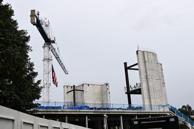 A view of construction on the East Wing ballroom is seen as the motorcade carrying US President Donald Trump returns to the White House in Washington, DC on October 3, 2026. President Trump will travelling to Ohio for a midterm campaign rally later today. (Photo by Alex WROBLEWSKI / AFP)