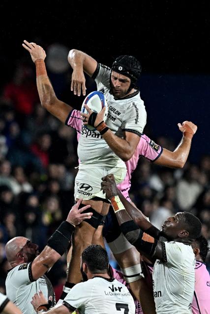 Toulon's English flanker Zach Mercer catches the ball during the French Top 14 rugby union match between Montpellier Herault Rugby (MHR) and Rugby Club Toulonnais (RCT) at the Stade de la Mosson in Montpellier, southern France, on October 4, 2026. (Photo by Gabriel BOUYS / AFP)