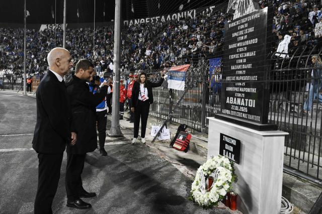 Greek and German football federations pay tribute to Seven PAOK's fans who died in a tragic traffic crash in January, during the UEFA Nations League Group A2 football match between Greece and Germany at the Toumba Stadium in Thessaloniki on October 4, 2026. (Photo by Sakis Mitrolidis / AFP)