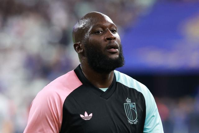Belgium's forward #09 Romelu Lukaku reacts during warm up ahead of the UEFA Nations League Group A1 football match between France and Belgium at the Stade de France in Saint-Denis, north of Paris, on October 5, 2026. (Photo by Kenzo TRIBOUILLARD / AFP)