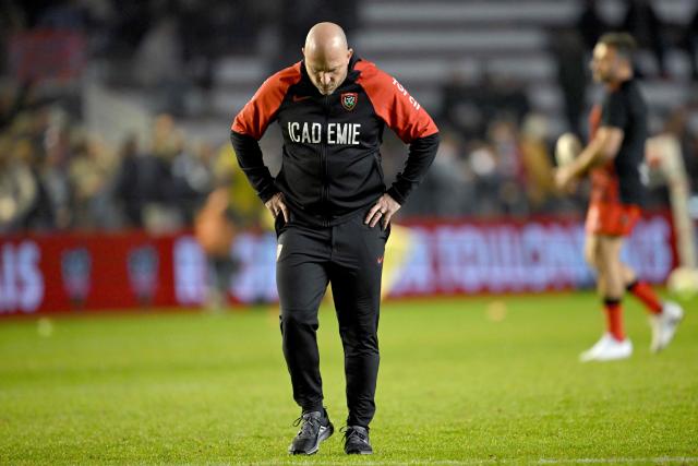 (FILES) Toulon's French Head Coach Pierre Mignoni walks on the pitch during the warm up ahead of the French Top 14 rugby union match between Rugby Club Toulonnais (Toulon) and Stade Rochelais (La Rochelle) at Stade Mayol in Toulon, south-eastern France, on January 27, 2024. The Toulon rugby club announced the departure of Director of Rugby Pierre Mignoni on October 6, 2026, following a string of poor sporting performances. (Photo by Nicolas TUCAT / AFP)