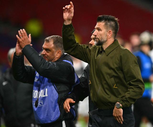 Slovenia's coach Bostjan Cesar acknowledges the fans after the UEFA Nations League, League B, Group 1 football match between Scotland and Slovenia at Hampden Park in Glasgow, Scotland on October 6, 2026. Slovenia won the match 2-1. (Photo by ANDY BUCHANAN / AFP)