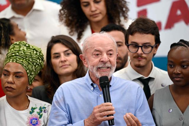Brazil's President and re-election candidate Luiz Inacio Lula da Silva (C) speaks during a meeting with current and newly elected lawmakers at a hotel in Brasilia on October 7, 2026. (Photo by Evaristo Sa / AFP)
