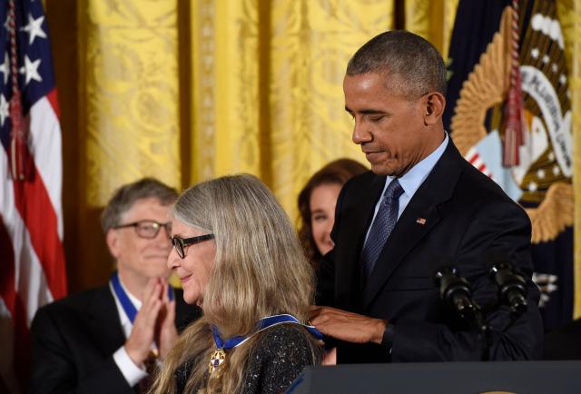 (FILES) US President Barack Obama presents mathematician and computer scientist Margaret Hamilton with the Presidential Medal of Freedom, the nation's highest civilian honor, during a ceremony honoring 21 recipients, in the East Room of the White House in Washington, DC, November 22, 2016. Hamilton, who led the development of the computer system used by NASA's Apollo lunar program, has died at the age of 90, the Massachusetts Institute of Technology (MIT), where she worked for nearly twenty years, announced on October 7, 2026 (Photo by SAUL LOEB / AFP)