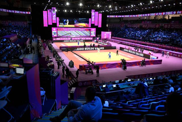 Athletes compete during the World Judo Championships in Baku on October 8, 2026. (Photo by Alexander NEMENOV / AFP)