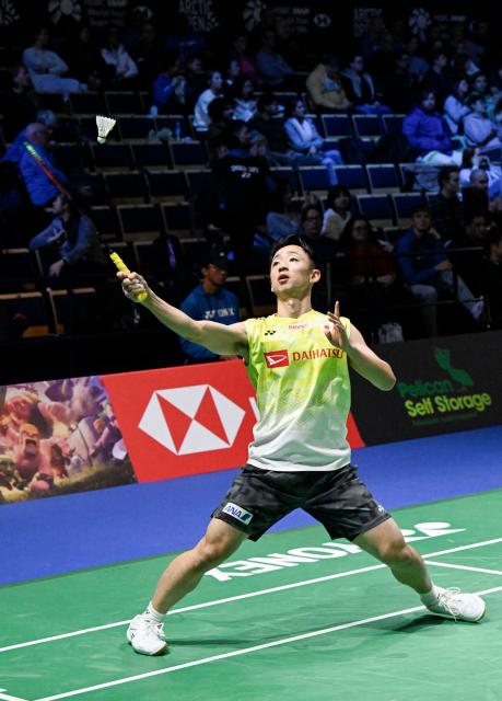 Japan's Yushi Tanaka returns to Thailand's Kunlavut Vitidsarn during men's singles quarter-final match of the Badminton Clash of Clans Arctic Open 2026 tournament in Vantaa, Finland, on October 9, 2026. (Photo by Markku Ulander / Lehtikuva / AFP) / Finland OUT