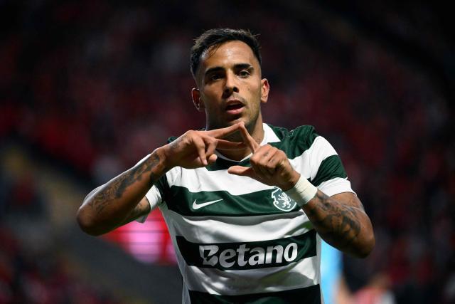 Sporting Lisbon's Uruguayan midfielder #17 Rodrigo Zalazar celebrates scoring his team's second goal during the Portuguese League football match between SC Braga and Sporting CP at Municipal stadium of Braga on October 9, 2026. (Photo by Miguel RIOPA / AFP)