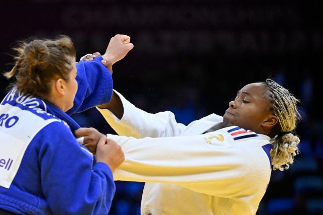 France's Romane Dicko (white) competes against Croatia's Helena Vukovic in the women's over 78 kg quarter-final at the World Judo Championships in Baku on October 10, 2026. (Photo by Alexander NEMENOV / AFP)