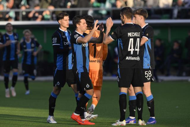 Club's players react  during the Belgian Pro League football match between RAAL La Louviere and Club Brugge KV at Stade du Tivoli in La Louviere on October 10, 2026. (Photo by JOHN THYS / BELGA / AFP) / Belgium OUT