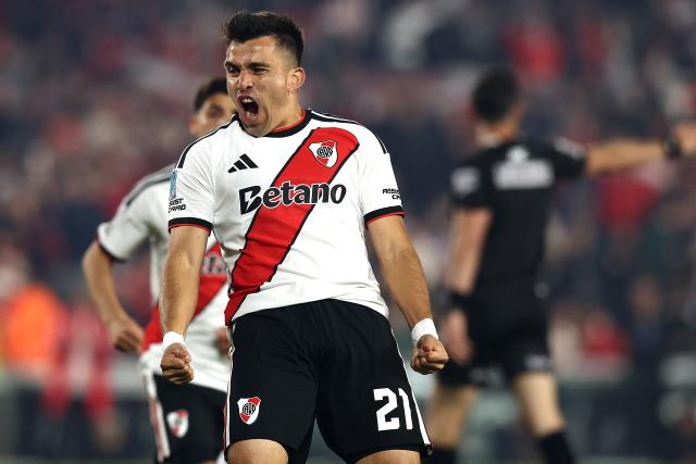 River Plate's defender #21 Marcos Acuna celebrates scoring his team's first goal during the Argentine Professional League 2026 Clausura tournament football match between River Plate and Estudiantes de Rio Cuarto at the Mas Monumental stadium in Buenos Aires on October 10, 2026. (Photo by Alejandro PAGNI / AFP)