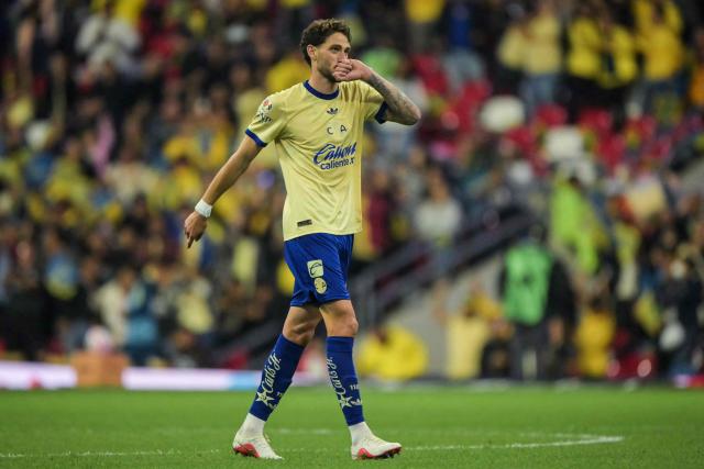 America's defender #14 Nestor Araujo celebrates scoring his team's first goal during the Liga MX Apertura tournament football match between Atlas and Guadalajara at Jalisco stadium in Guadalajara, Mexico, on October 10, 2026. (Photo by CARL DE SOUZA / AFP)