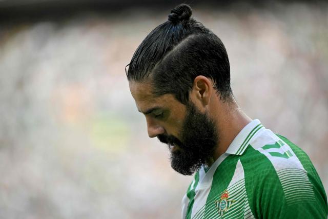 Real Betis' Spanish midfielder #22 Isco looks on during the Spanish league football match between Real Betis and CA Osasuna at Benito Villamarin Stadium in Seville on October 11, 2026. (Photo by JORGE GUERRERO / AFP)